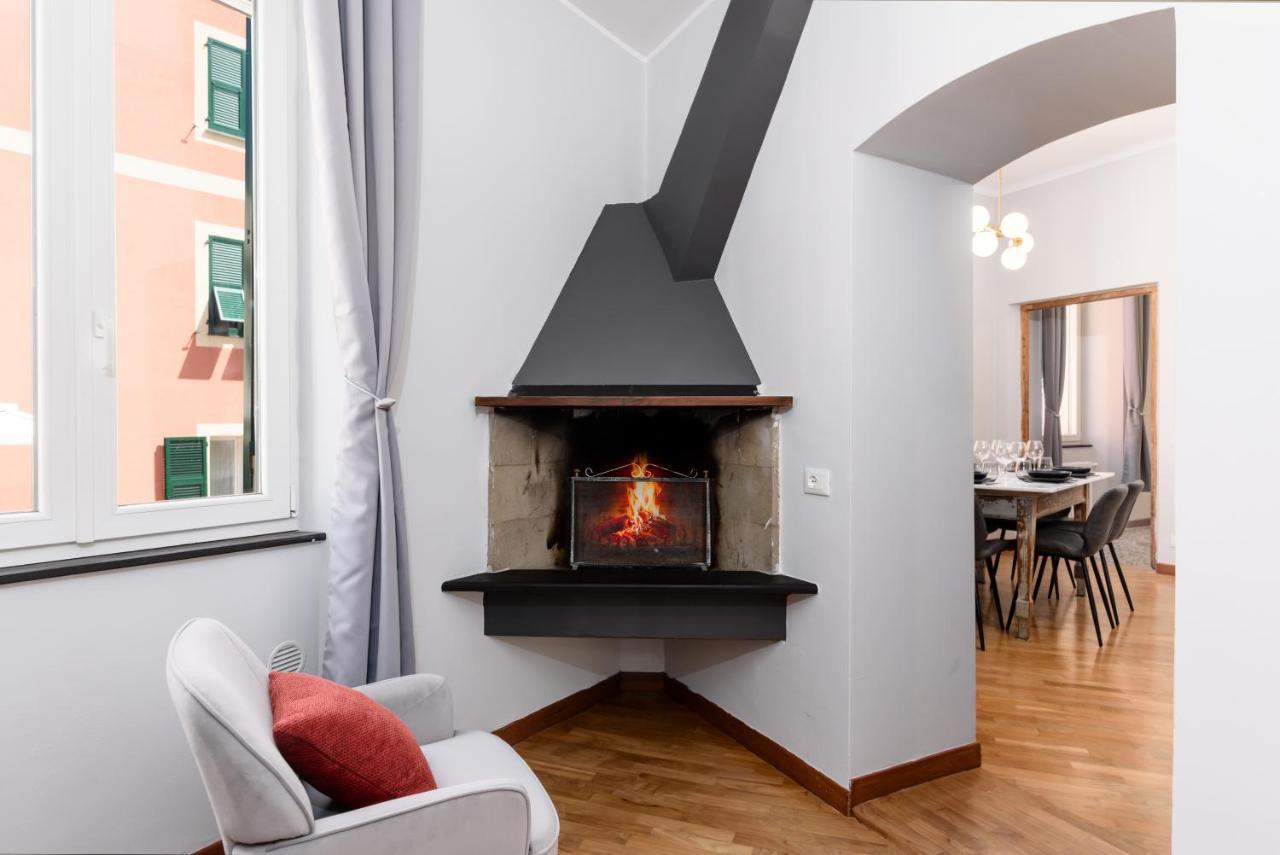Esclusivo 130 Mq + Terrazzo Via San Vincenzo Apartment Genoa Ngoại thất bức ảnh