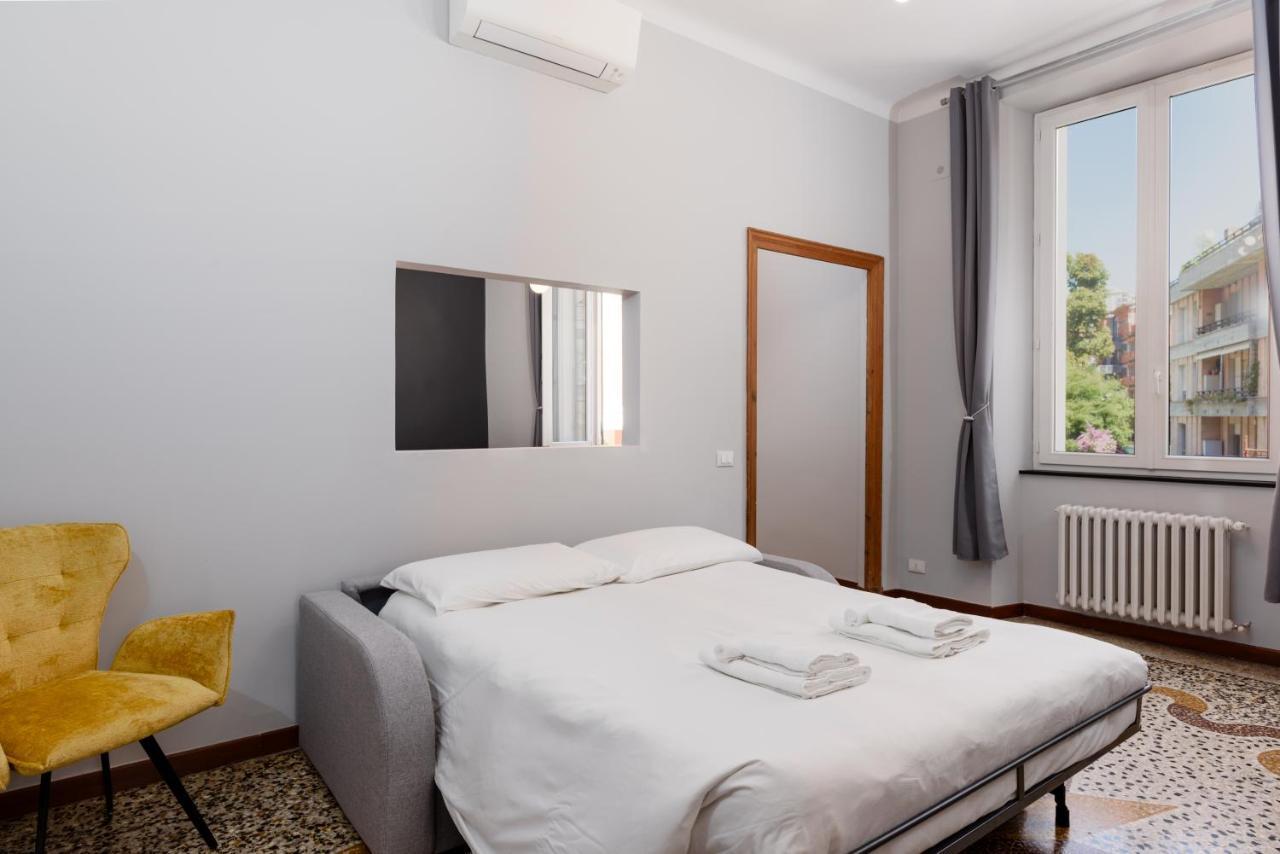 Esclusivo 130 Mq + Terrazzo Via San Vincenzo Apartment Genoa Ngoại thất bức ảnh