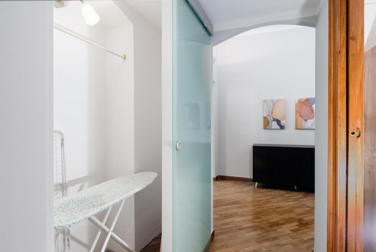 Esclusivo 130 Mq + Terrazzo Via San Vincenzo Apartment Genoa Ngoại thất bức ảnh